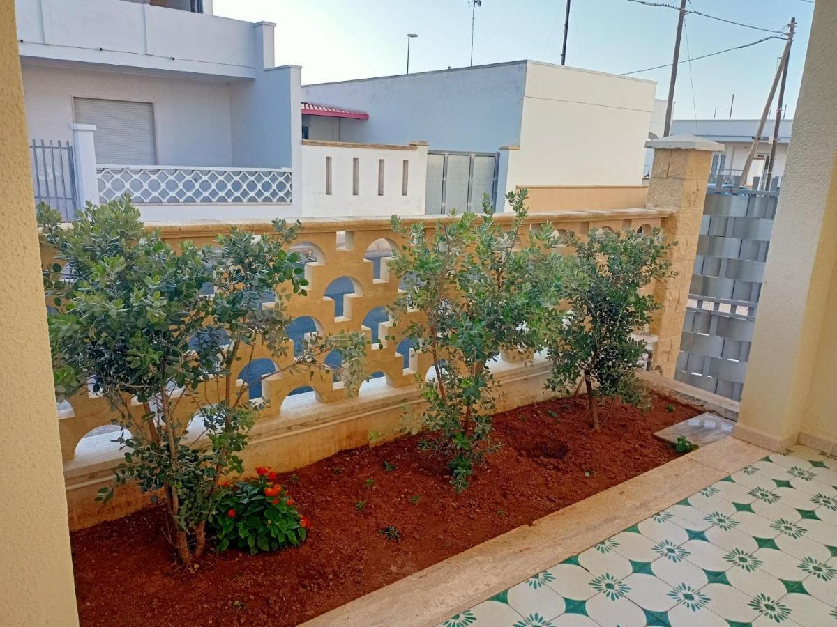 Casa Vacanze Da Lui' ตอร์เลลาปิลโล ภายนอก รูปภาพ